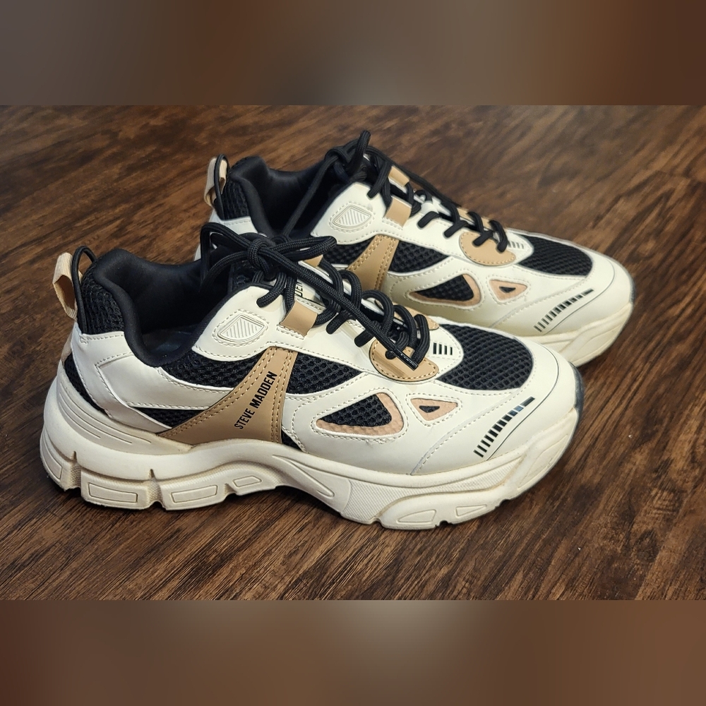 Steve Madden Possession Chunky Dad Sneakers Cream Beige Black 8.5 | Clean Girl